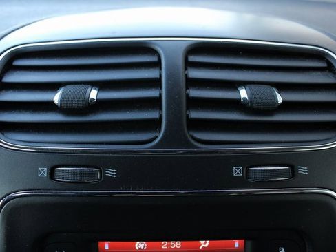 Used 2017 Dodge Journey SXT w/ Comfort/Convenience Group image 5