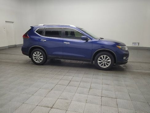 Used 2018 Nissan Rogue SV w/ Premium Package FWD image 11