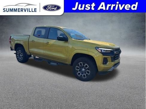 Used 2023 Chevrolet Colorado Z71 w/ Z71 Convenience Package 2 image 1