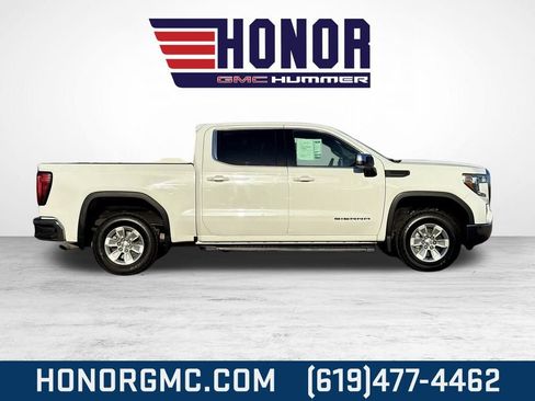 Used 2020 GMC Sierra 1500 SLE w/ SLE Value Package image 2