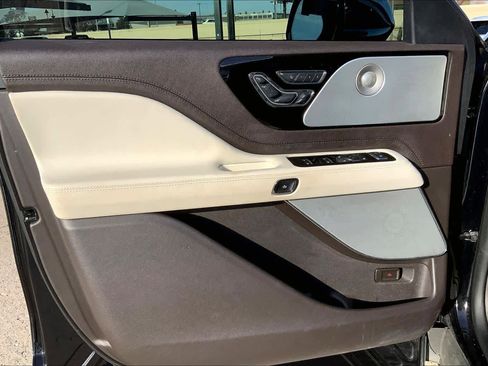 Used 2020 Lincoln Aviator Black Label w/ Dynamic Handling Package image 20