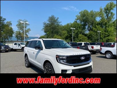 New 2027 Ford Expedition Platinum w/ Platinum Ultimate Package