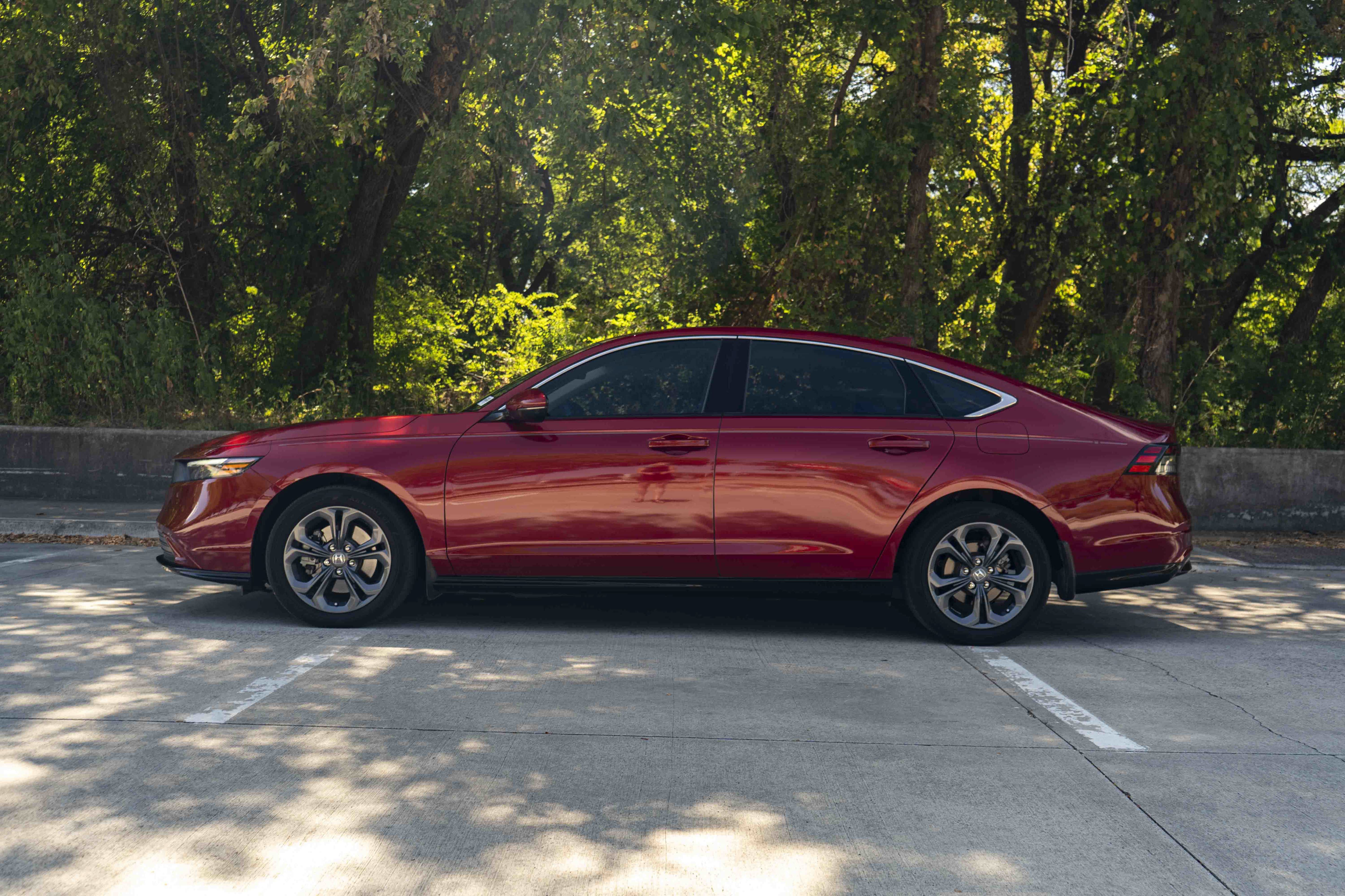 Used 2024 Honda Accord EX-L image 7