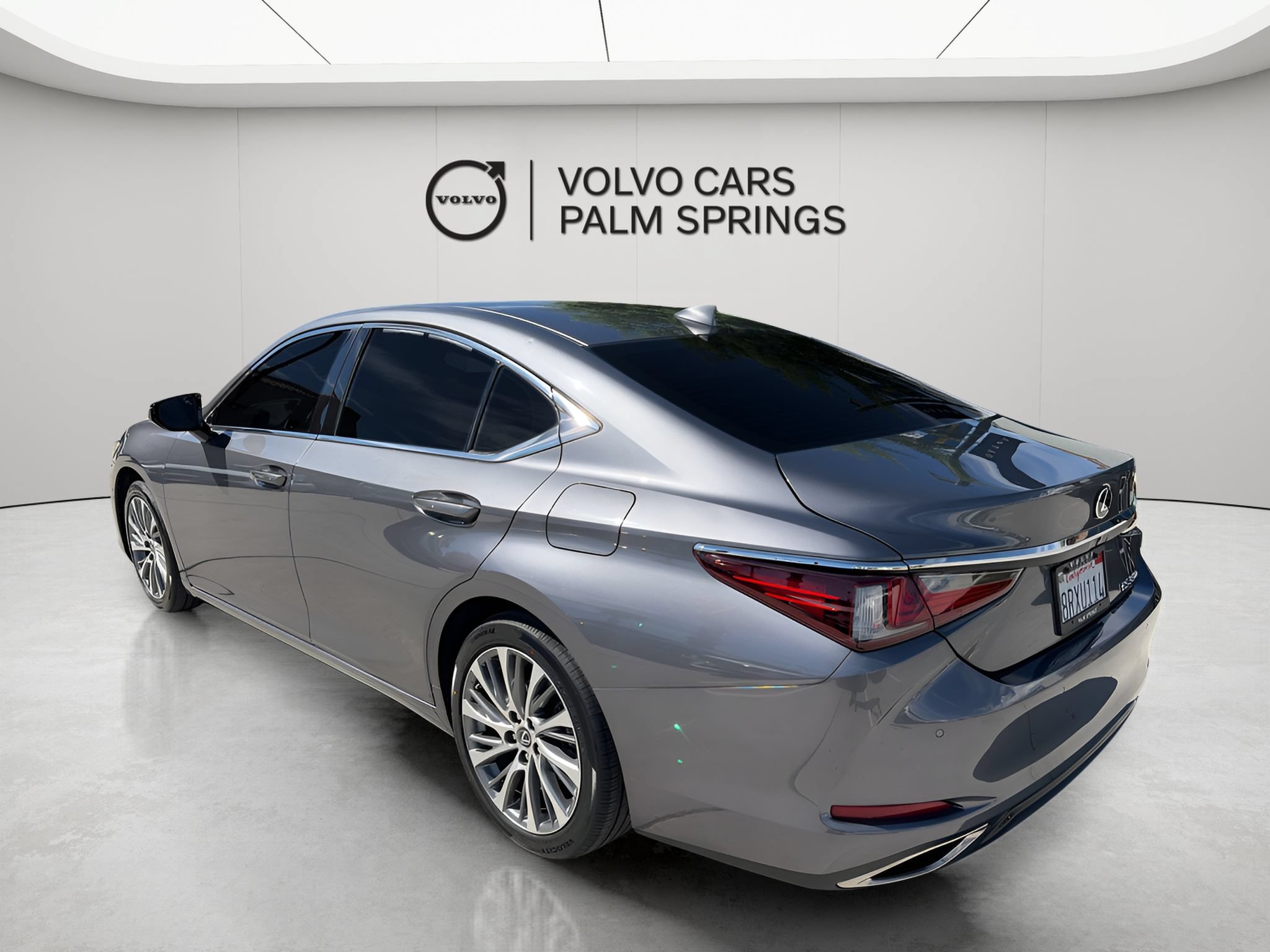 Used 2020 Lexus ES 350 w/ Premium Package FWD image 4