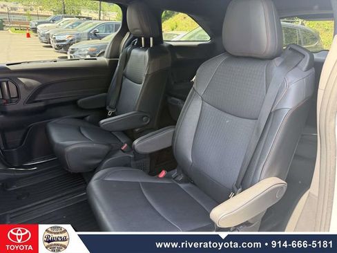 Used 2023 Toyota Sienna XSE w/ XSE Plus Package AWD/4WD image 16