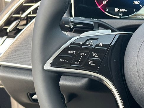 New 2026 Mercedes-Benz E 350 4MATIC Sedan image 27