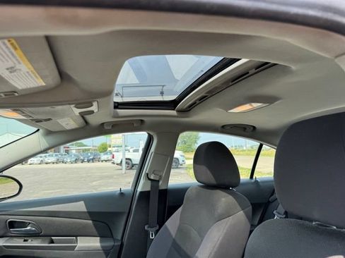 Used 2014 Chevrolet Cruze LT w/ All-Star Edition FWD image 7