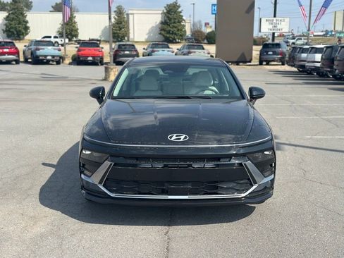 New 2026 Hyundai Sonata SEL image 2