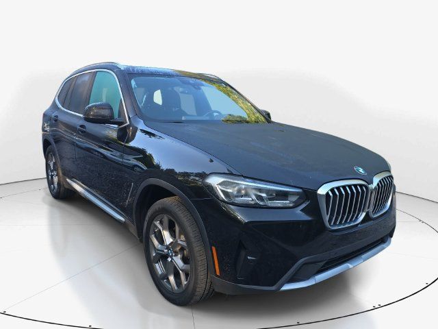 Used 2022 BMW X3 sDrive30i RWD image 3
