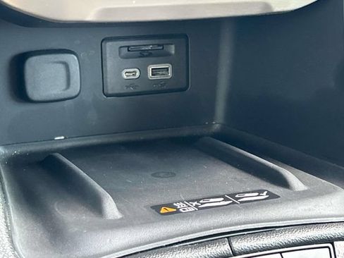Certified 2020 GMC Acadia Denali w/ Technology Package AWD/4WD image 44