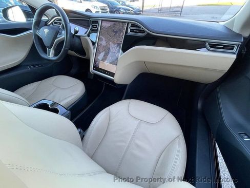 Used 2013 Tesla Model S Performance RWD image 18