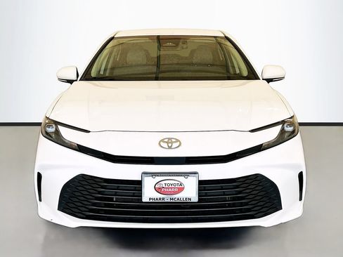 Used 2025 Toyota Camry LE w/ Convenience Package FWD image 2
