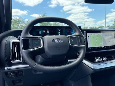 New 2027 Ford Expedition Max Platinum w/ Stealth Performance Package AWD/4WD image 11