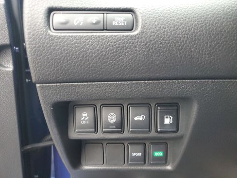 Certified 2019 Nissan Rogue SV image 30