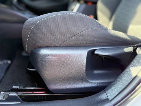Used 2019 Toyota Corolla SE w/ Carpet Mat Package FWD image 34