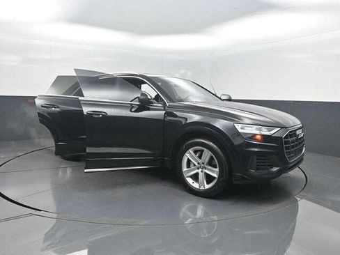 Used 2019 Audi Q8 Premium w/ Convenience Package image 39