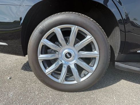 Certified 2024 Cadillac Escalade Premium Luxury Platinum AWD/4WD image 16