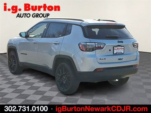 New 2026 Jeep Compass Latitude image 3