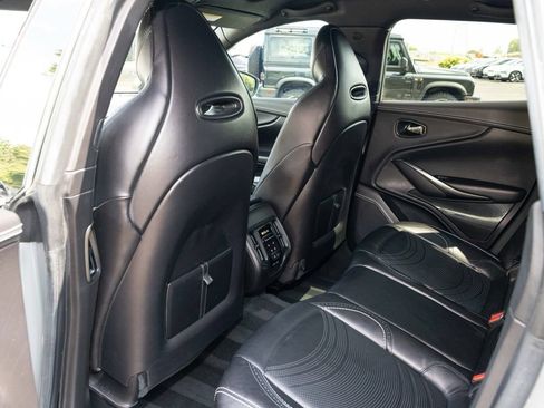 Used 2022 Aston Martin DBX AWD/4WD image 46