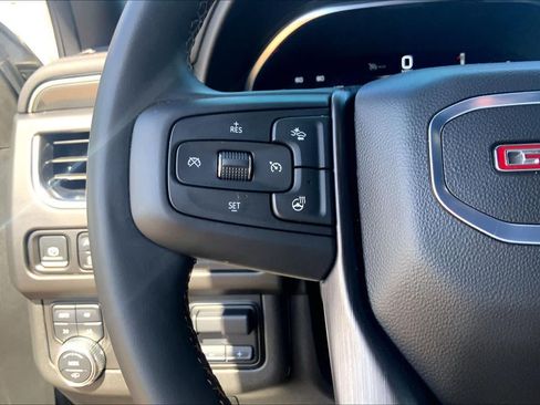 Used 2024 GMC Yukon AT4 w/ AT4 Premium Plus Package AWD/4WD image 24
