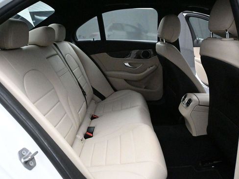 Used 2018 Mercedes-Benz C 300 4MATIC Sedan image 19