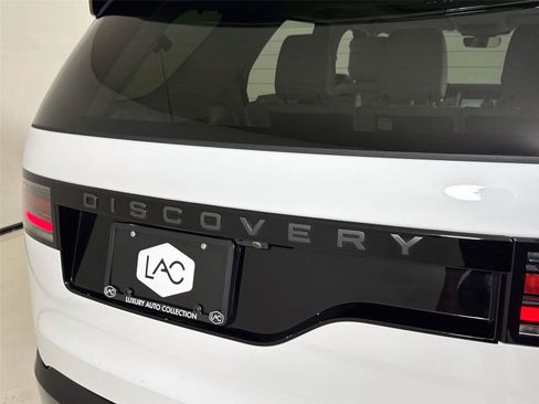 Used 2025 Land Rover Discovery Dynamic SE AWD/4WD image 38