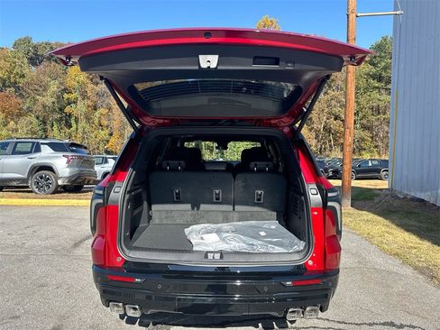 New 2026 Chevrolet Traverse High Country image 35