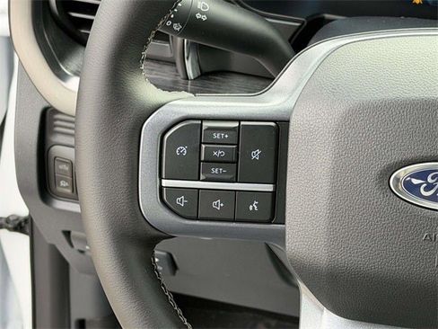 New 2026 Ford F250 Lariat w/ Chrome Package image 15