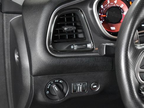 Used 2019 Dodge Challenger SRT Hellcat Redeye RWD image 23