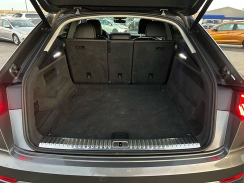 Used 2019 Audi Q8 Premium w/ Convenience Package AWD/4WD image 8