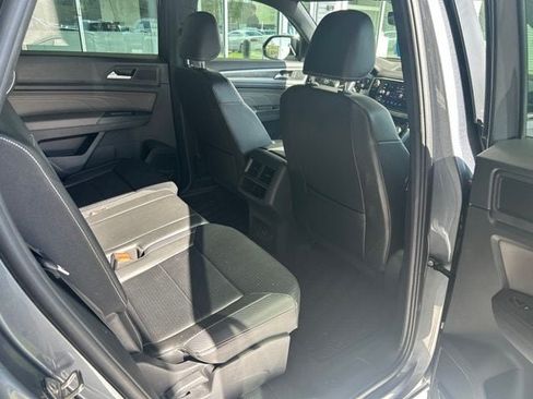 Certified 2023 Volkswagen Atlas Cross Sport SE w/ Black Wheel Package FWD image 17