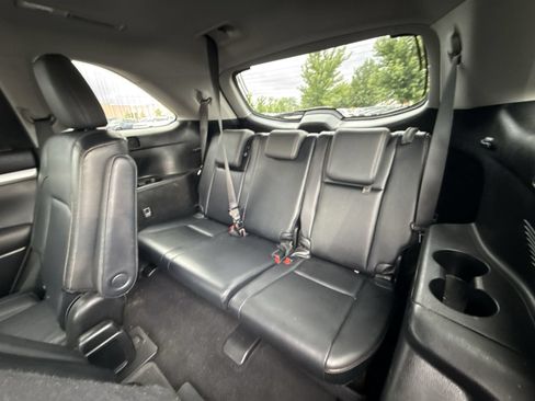 Used 2015 Toyota Highlander XLE AWD/4WD image 25