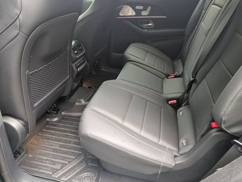 Used 2024 Mercedes-Benz GLS 450 4MATIC image 20