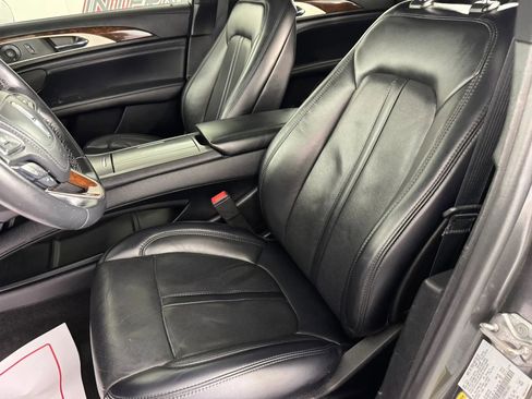 Used 2019 Lincoln MKZ Reserve FWD image 34