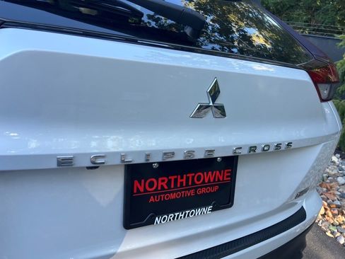 New 2024 Mitsubishi Eclipse Cross LE image 6