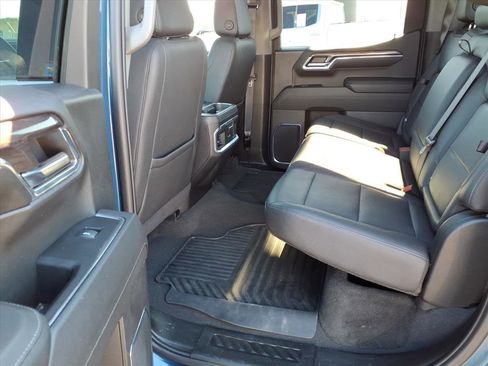 Used 2024 Chevrolet Silverado 1500 LTZ w/ Technology Package image 18