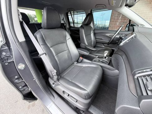 Used 2017 Honda Ridgeline RTL-T image 16
