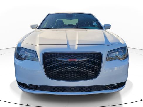 Used 2023 Chrysler 300 S w/ Comfort Group image 2