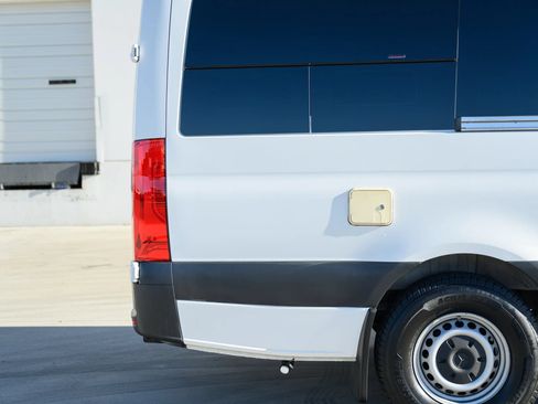 Used 2019 Mercedes-Benz Sprinter 170 image 93