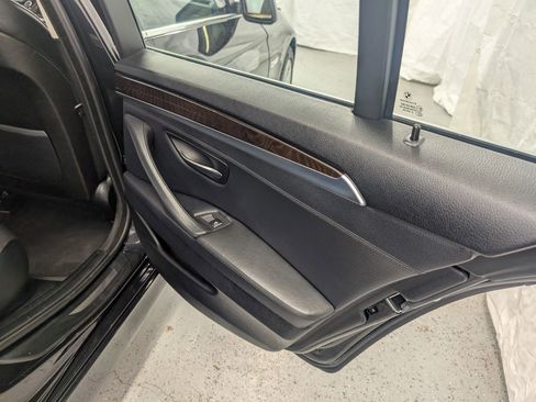 Used 2013 BMW 528i xDrive Sedan image 20