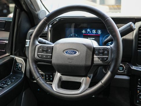 Used 2026 Ford F250 Lariat w/ Chrome Package AWD/4WD image 14