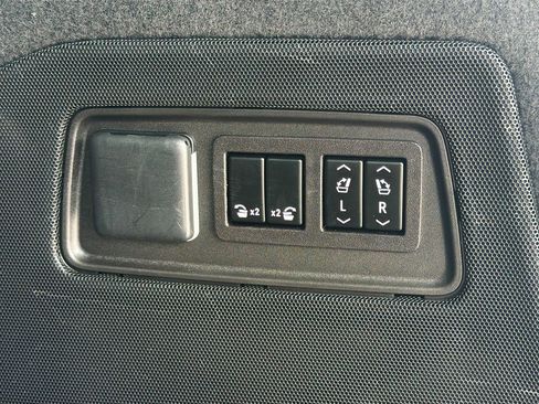 Used 2023 Cadillac Escalade ESV Sport w/ Touring Package AWD/4WD image 13