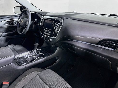 Used 2020 Chevrolet Traverse LS FWD image 28