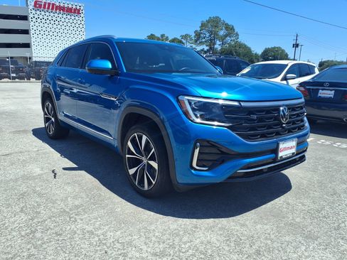 Used 2024 Volkswagen Atlas Cross Sport SEL Premium R-Line AWD/4WD image 2
