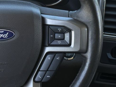 Used 2021 Ford Expedition Max XLT image 16