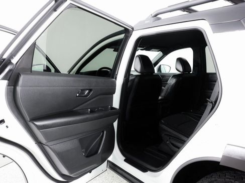 Used 2023 Nissan Pathfinder Rock Creek image 19