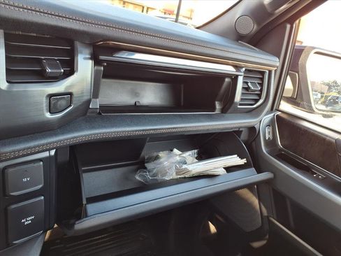 Used 2023 Ford F150 Lightning Lariat w/ Equipment Group 511A High image 33