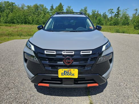 New 2026 Nissan Rogue SV w/ Rock Creek Premium Package AWD/4WD image 10
