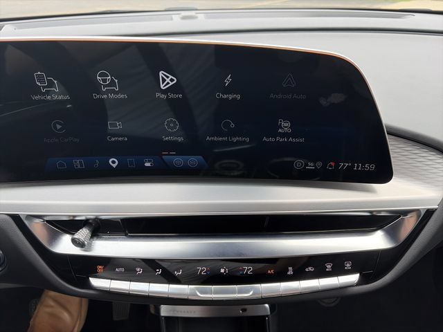 Used 2025 Cadillac Lyriq Sport w/ LPO, Floor Liner Package AWD/4WD image 21