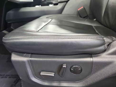 Used 2024 Ford Expedition Max XLT AWD/4WD image 29